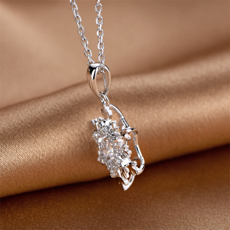 TRPOPO MS "Frozen" Snowflake Diamond Necklace